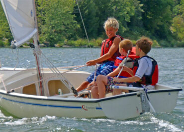 article-banner-sailing-school-youth-students-in-cl-14-1